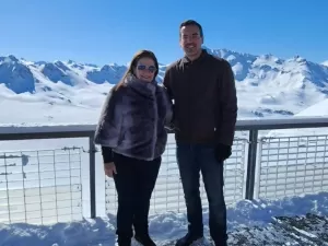 Márcia e Pedro Siqueira, da Revista Opinião, visitam os Alpes Franceses