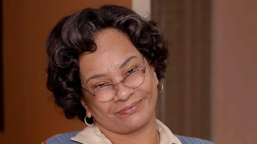 Solange Couto é Carmem em 'Garota do Momento' Solange Couto é Carmem em 'Garota do Momento'