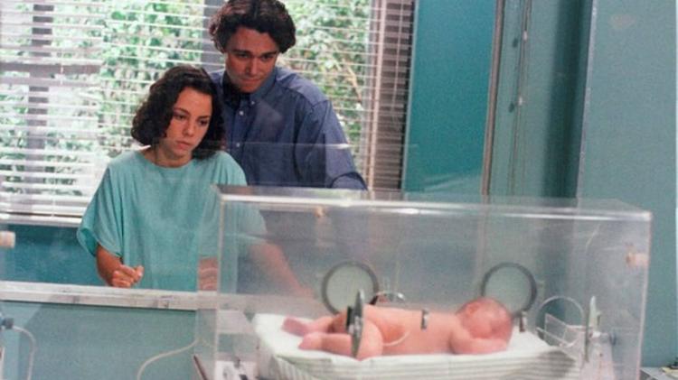 Joyce (Carla Marins) e Caio (Ângelo Paes Leme) em 'História de Amor' Joyce (Carla Marins) e Caio (Ângelo Paes Leme) em 'História de Amor'