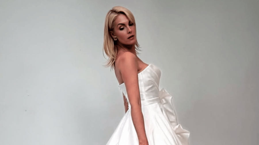 Ana Hickmann participa de evento de casamento Ana Hickmann participa de evento de casamento