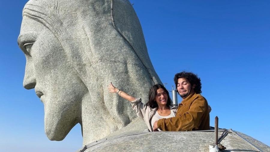Bruna Marquezine e Xolo Mariduena no Cristo Redentor - Reprodução/Instagram