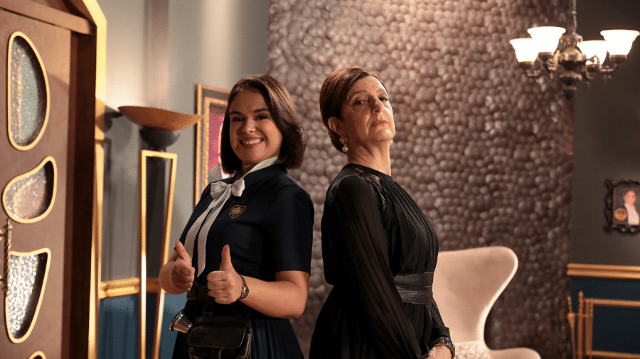 Elisa (Pamella Machado) e Norma (Clarice Niskier) em "A Caverna Encantada" - Divulgação/SBT