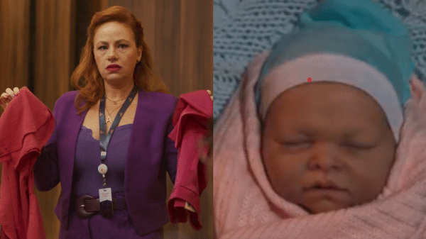 Aldeíde (Karine Teles) tem uma bebê reborn em 'Vale Tudo'