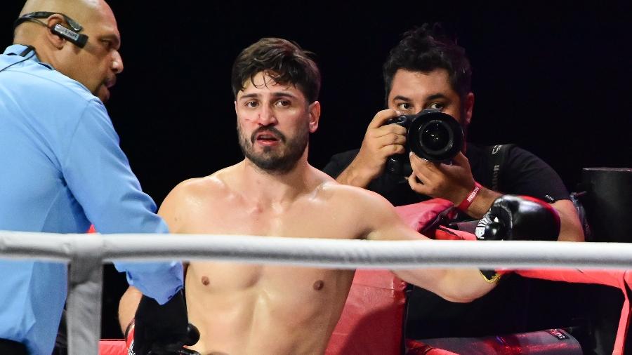 Daniel Rocha é nocauteado por Tz da Coronel e perde combate no Fight Music Show - Leo Franco / AgNews