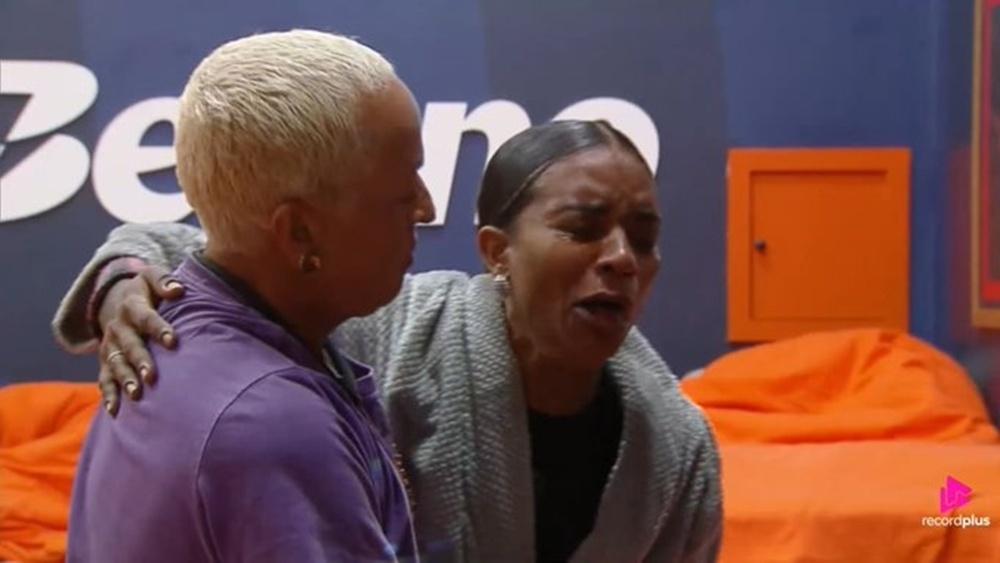 A Fazenda 2025: Kathy chora após expulsa de Carol - undefined