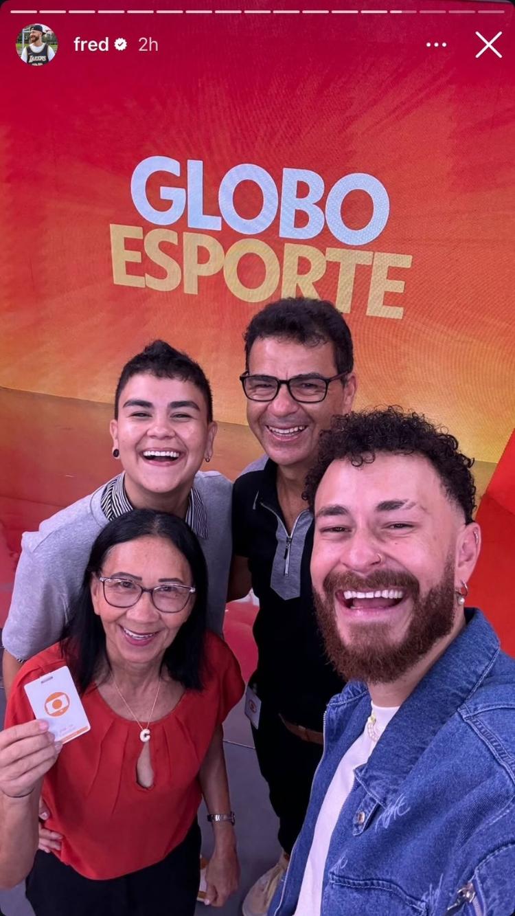 Fred com a família no estúdio do Globo Esporte São Paulo