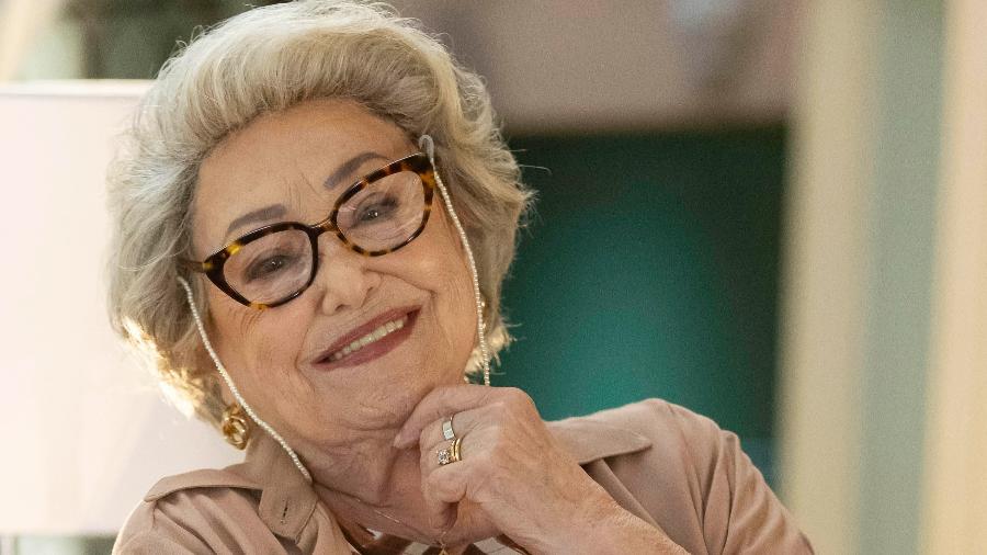 Rosa (Suely Franco) em 'Dona de Mim' Rosa (Suely Franco) em 'Dona de Mim'