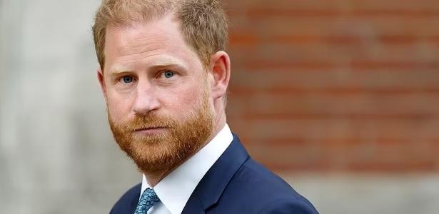 Harry pede revisão de segurança no Reino Unido após perseguição