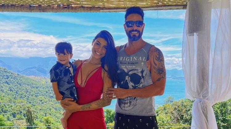 Franciele, Diego Grossi e o filho Enrico - Reprodução/Instagram - Reprodução/Instagram