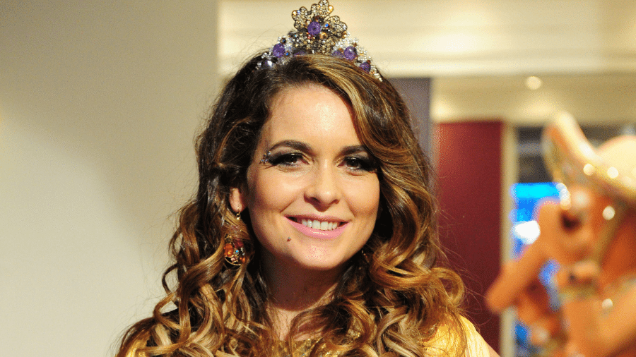 Chayene (Cláudia Abreu) em 'Cheias de Charme'