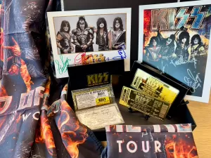 KISS se une a causa solidária no RS em leilão de itens exclusivos