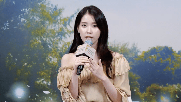 IU fala para Splash sobre seu novo drama IU fala para Splash sobre seu novo drama