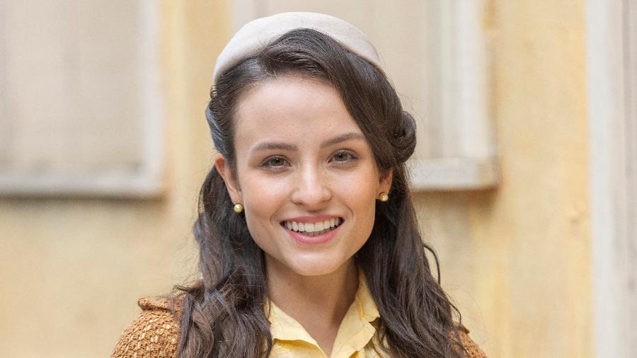 Estela (Larissa Manoela) em 'Êta Mundo Melhor'
