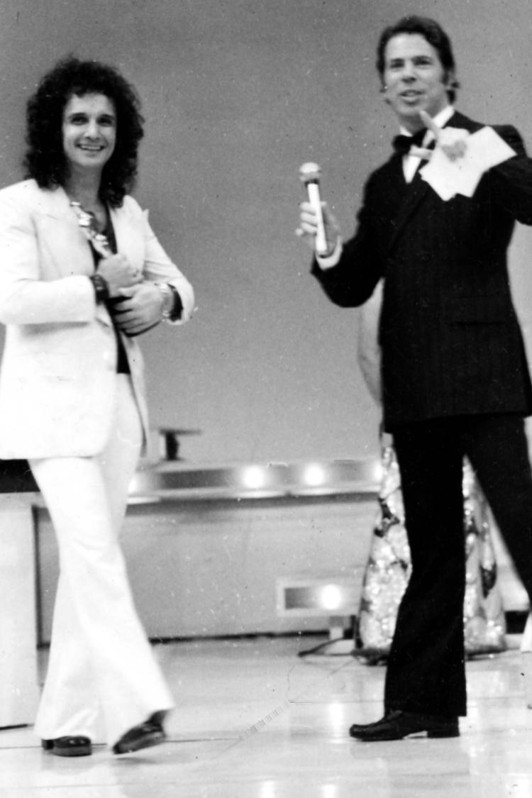 Silvio Santos e Roberto Carlos no Troféu Imprensa, em 1973