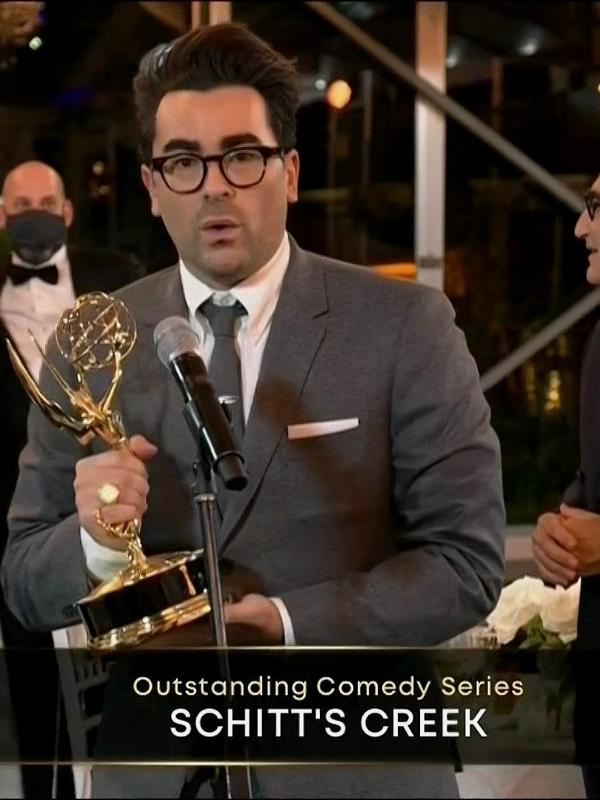 'Schitt's Creek' bateu recorde no Emmy 2020