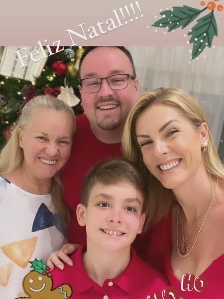 Ana Hickmann passou o primeiro Natal sem o ex-marido, Alexandre Correa