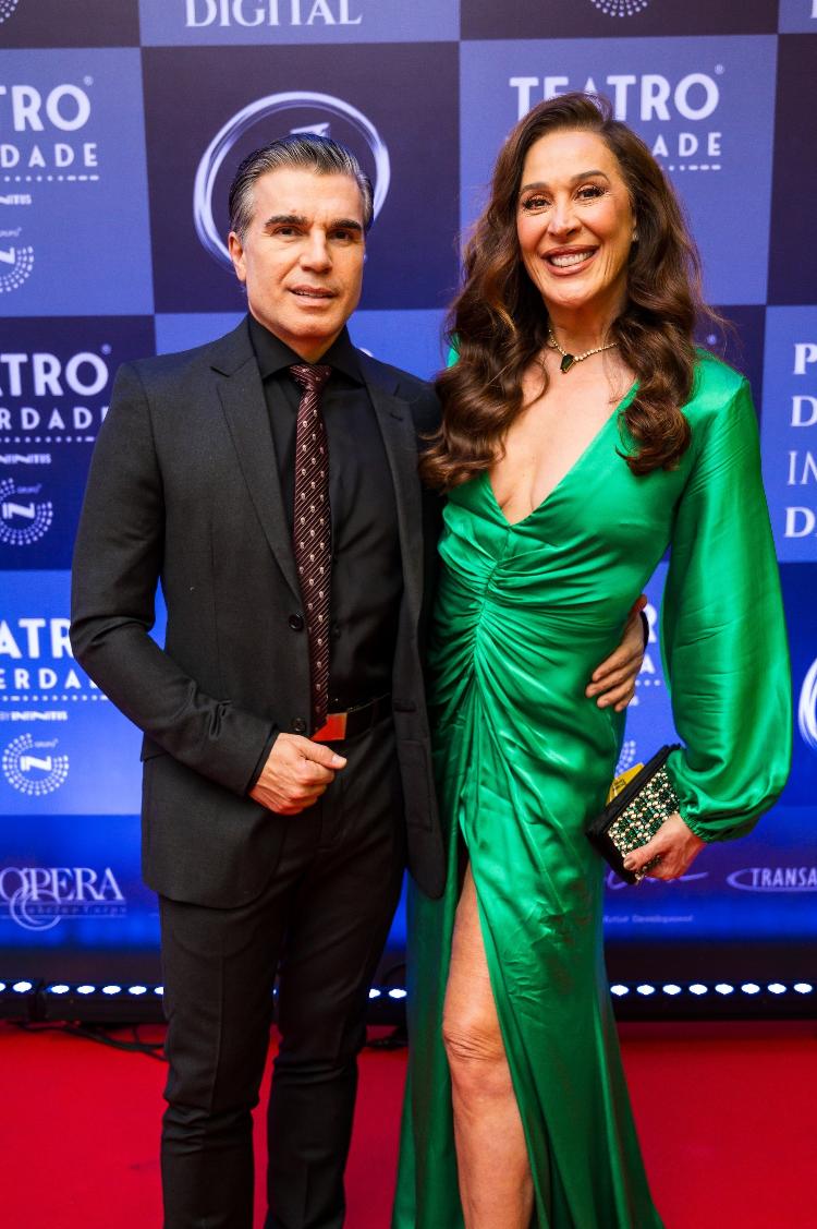 Jarbas Homem de Melo e Claudia Raia