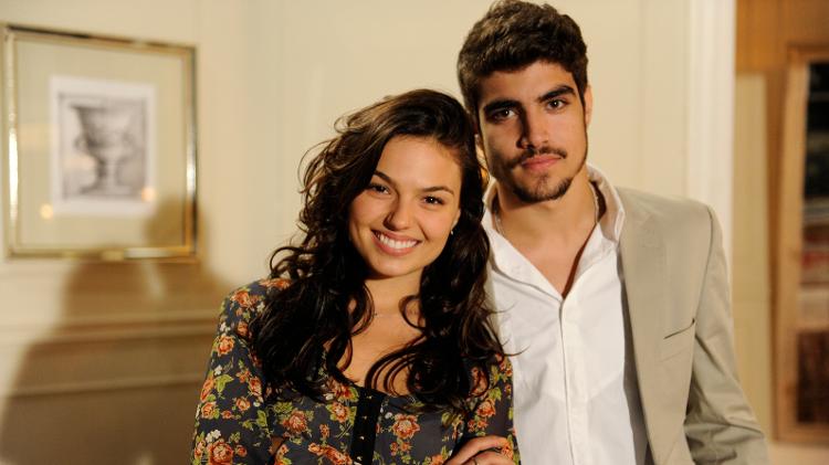 Marcela (Isis Valverde) e Edgar (Caio Castro) no remake