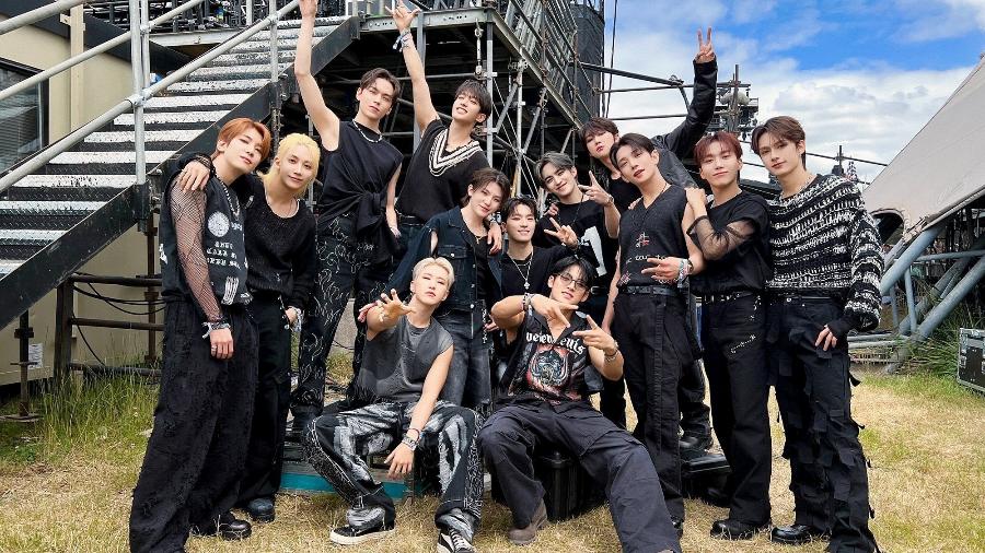 Seventeen já se apresentou anteriormente no festival britânico Glastonbury  - Pledis/Divulgação