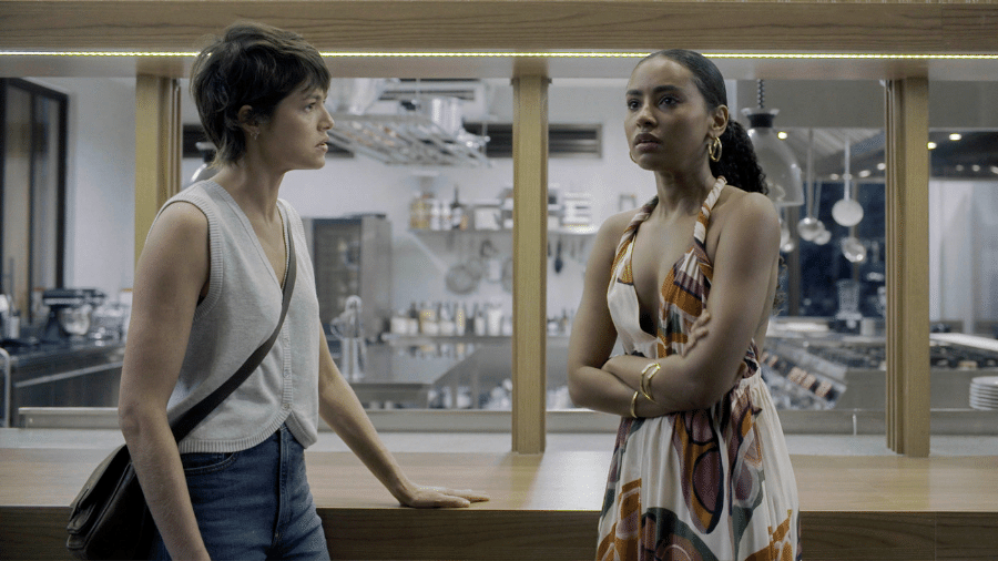 Luma (Agatha Moreira) e Viola (Gabz) em "Mania de Você" - Divulgação/Globo