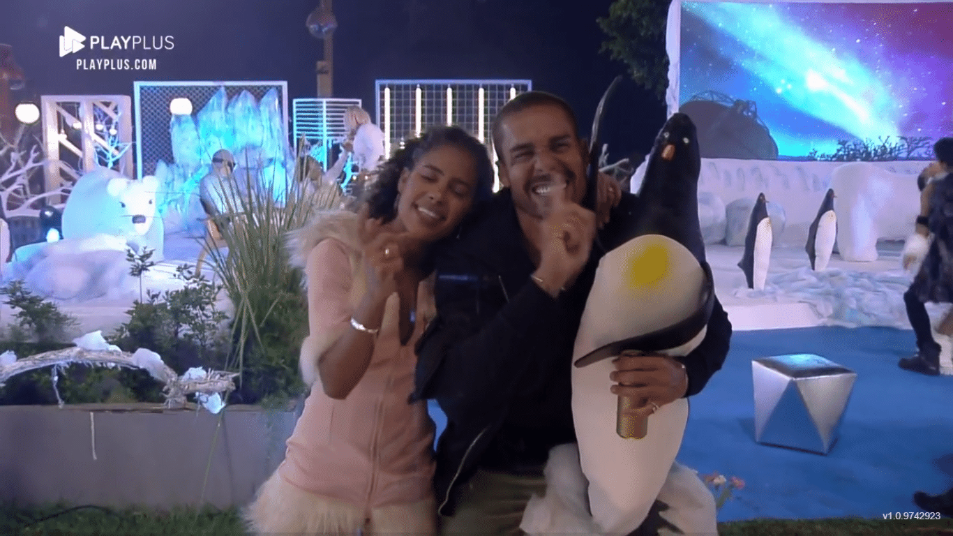A Fazenda 2021: Sthe e Bil cantando Marília Mendonça - Reprodução/Playplus