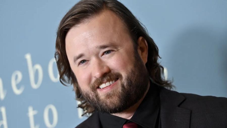 Haley Joel Osment está de volta aos cinemas em 'Pisque Duas Vezes'