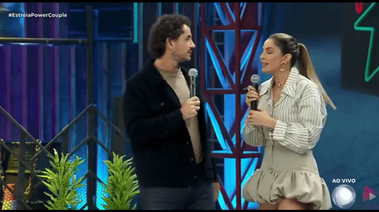 Power Couple: Estreia tem gafe de Felipe Andreoli Power Couple: Estreia tem gafe de Felipe Andreoli