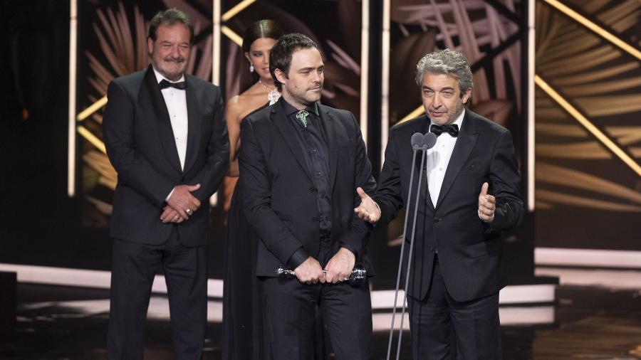 Peter Lanzani e Ricardo Darín recebem prêmio por "Argentina, 1985", o grande vencedor dos Prêmios Platino 2023 - Divulgação