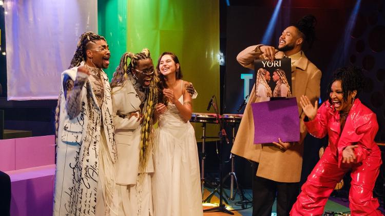 Yori vence a final do TOCA Revela e ganha EP produzido por Dudu Marote Yori vence a final do TOCA Revela e ganha EP produzido por Dudu Marote