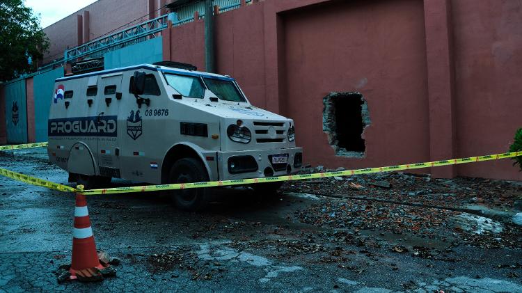 Episódio 8 tem sutil inspiração no mega-assalto seguido de caçada em Confresa-MT Episódio 8 tem sutil inspiração no mega-assalto seguido de caçada em Confresa-MT