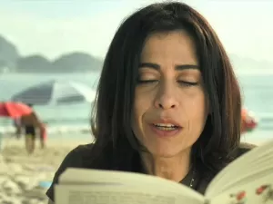 Você já leu Fernanda Torres? Conheça os três livros da atriz