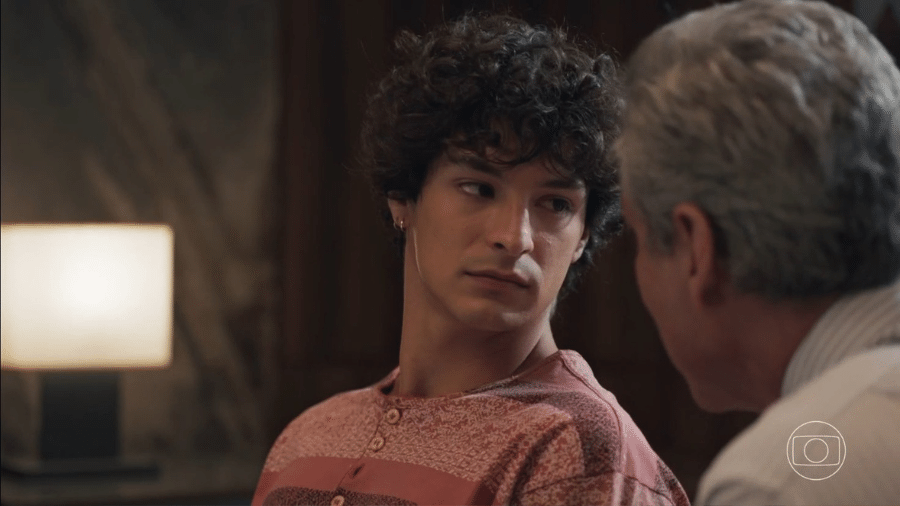 Tiago (Pedro Waddington) e Marco Aurélio (Alexandre Nero) em 'Vale Tudo' Tiago (Pedro Waddington) e Marco Aurélio (Alexandre Nero) em 'Vale Tudo'