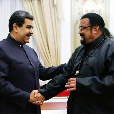 O presidente da Venezuela, Nicolás Maduro, em encontro com o ator Steven Seagal - Reprodução / Instagram