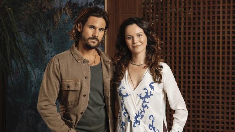 Rudá (Nicolas Prattes) e Filipa (Joana De Verona) em 'Mania de Você'