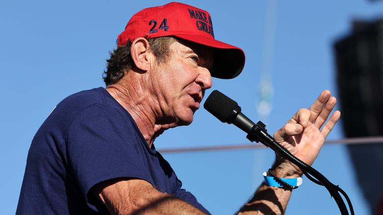 Dennis Quaid falou em comício de Donald Trump