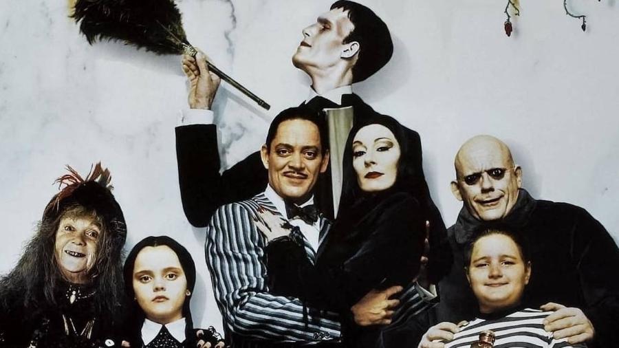 Elenco original de "A Família Addams" (1991) - Divulgação