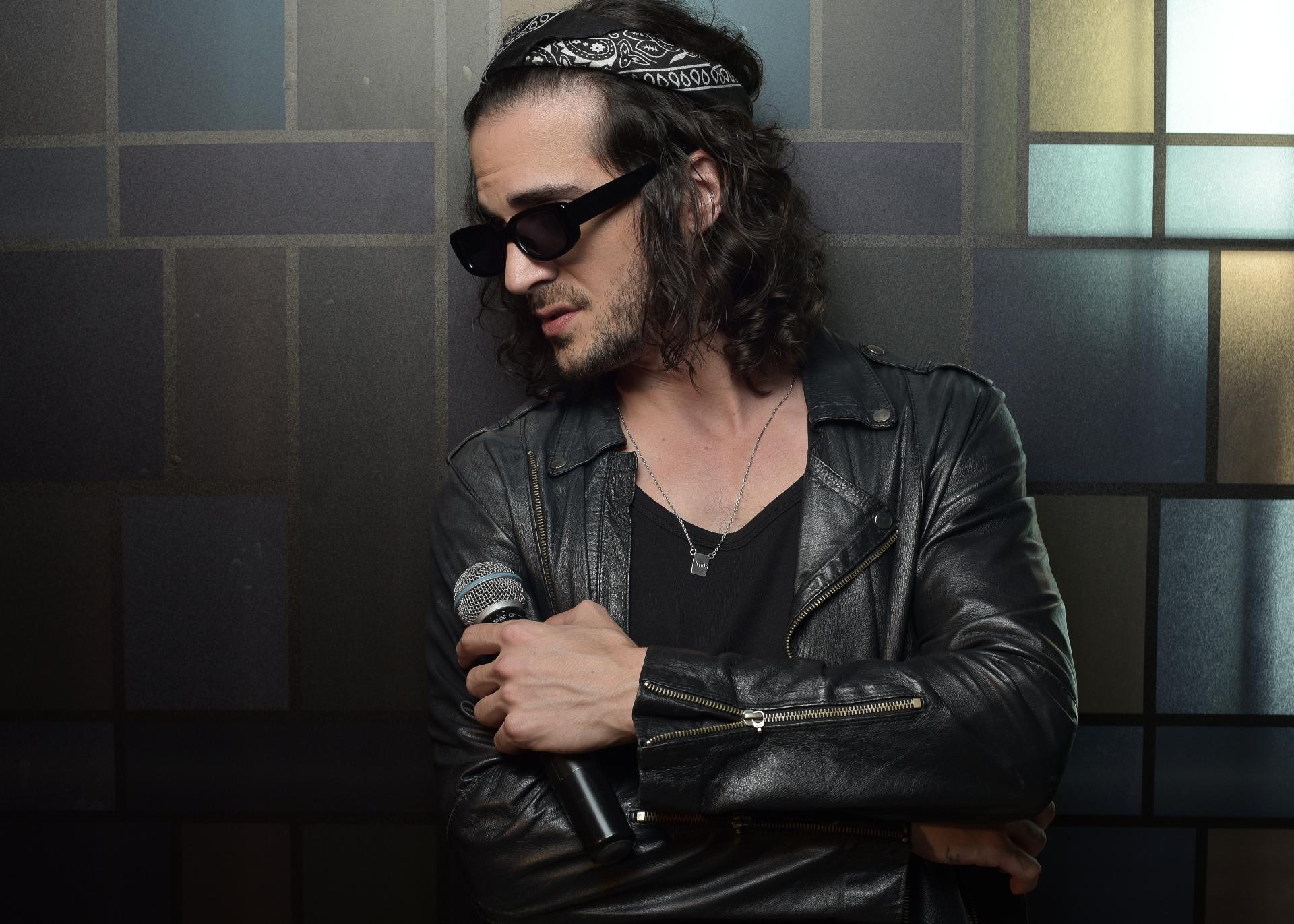 Fiuk é o convidado de Luiza Possi na segunda temporada do 'Sai da Caixa' - Reinaldo Canato / UOL