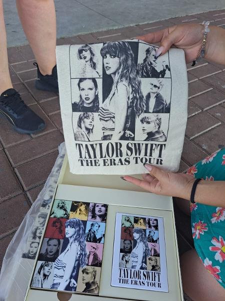 Taylor Swift: confira fotos do que vem no pacote VIP de Taylor Swift