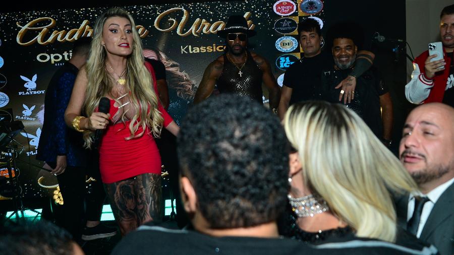 Andressa Urach e Juju Ferrari brigam no aniversário da vice-Miss Bumbum