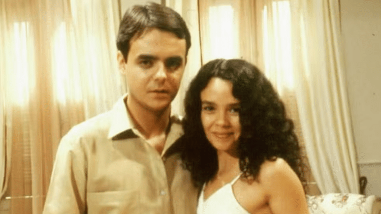 Ricardo (Cássio Gabus Mendes) e Imaculada (Luciana Braga) em 'Tieta' Ricardo (Cássio Gabus Mendes) e Imaculada (Luciana Braga) em 'Tieta'