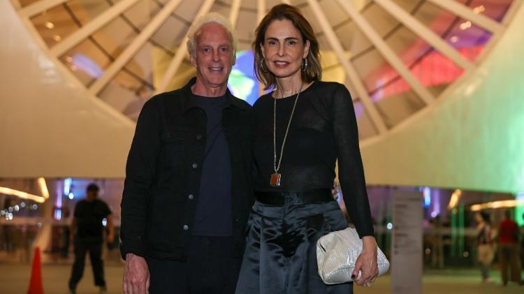 Sílvia Pfeifer e o namorado Edson Pinto Sílvia Pfeifer e o namorado Edson Pinto