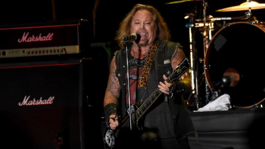 Vince Neil durante show em Louisville, Kentucky - Stephen J. Cohen / Getty Images