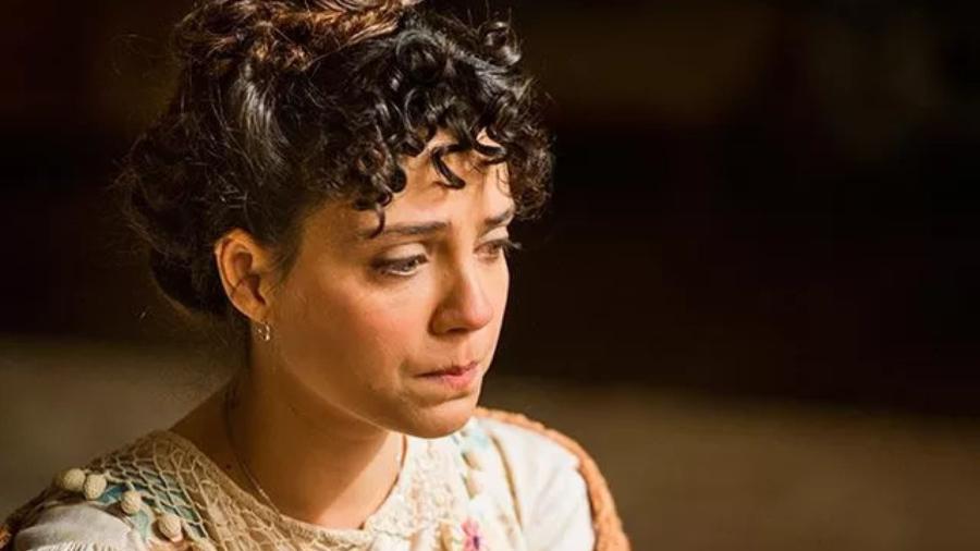 Letícia Persiles em 'Além do Tempo', 2015 Letícia Persiles em 'Além do Tempo', 2015