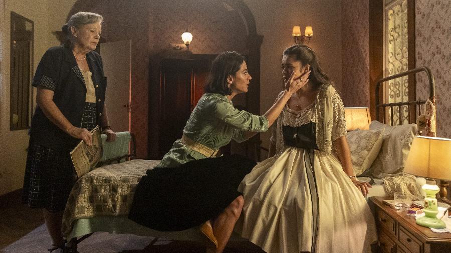 Clarice (Carol Castro), Arlete (Bete Mendes) e Bia (Maisa) em "Garota do Momento" - Léo Rosário/Globo