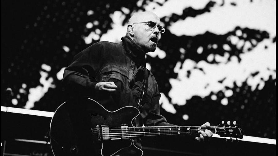 Paul Arthurs, conhecido como Bonehead, ficará afastado dos próximos shows