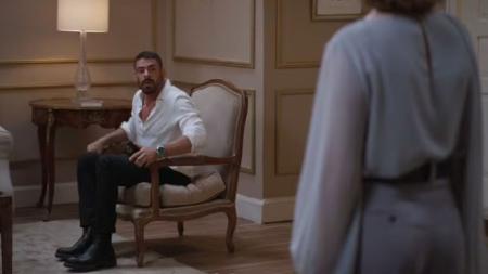 César (Cauã Reymond) e Odete (Debora Bloch) horas antes do assassinato em 'Vale Tudo' César (Cauã Reymond) e Odete (Debora Bloch) horas antes do assassinato em 'Vale Tudo'