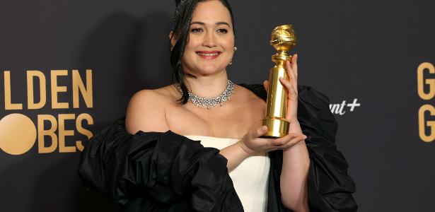 Lily Gladstone é a primeira mulher indígena a ganhar o Globo de Ouro