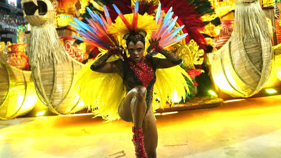 Desfile da Grande Rio na primeira noite de carnaval no sambódromo da Marquês de Sapucaí