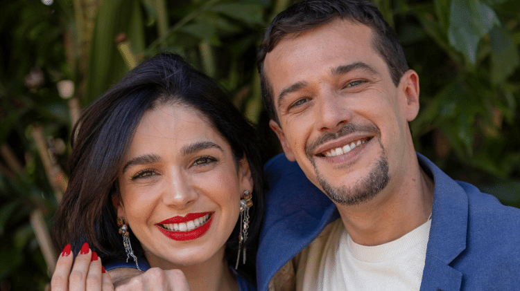 Maya (Sabrina Petraglia) e Luca (Jayme Matarazzo) em 'Família É Tudo'