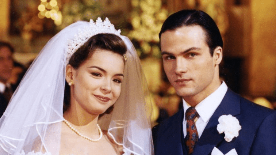 Clara (Regiane Alves) e Carlos (Marcos Damigo) em 'Fascinação' Clara (Regiane Alves) e Carlos (Marcos Damigo) em 'Fascinação'